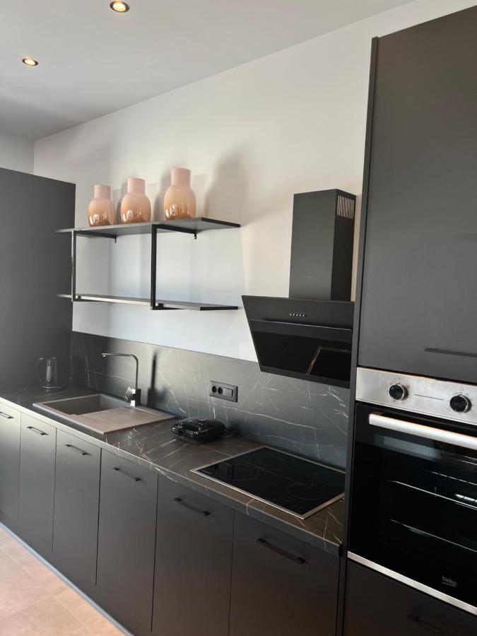 Cora May Central Villa With Private Pool 200M To The Beach Faliraki Esterno foto