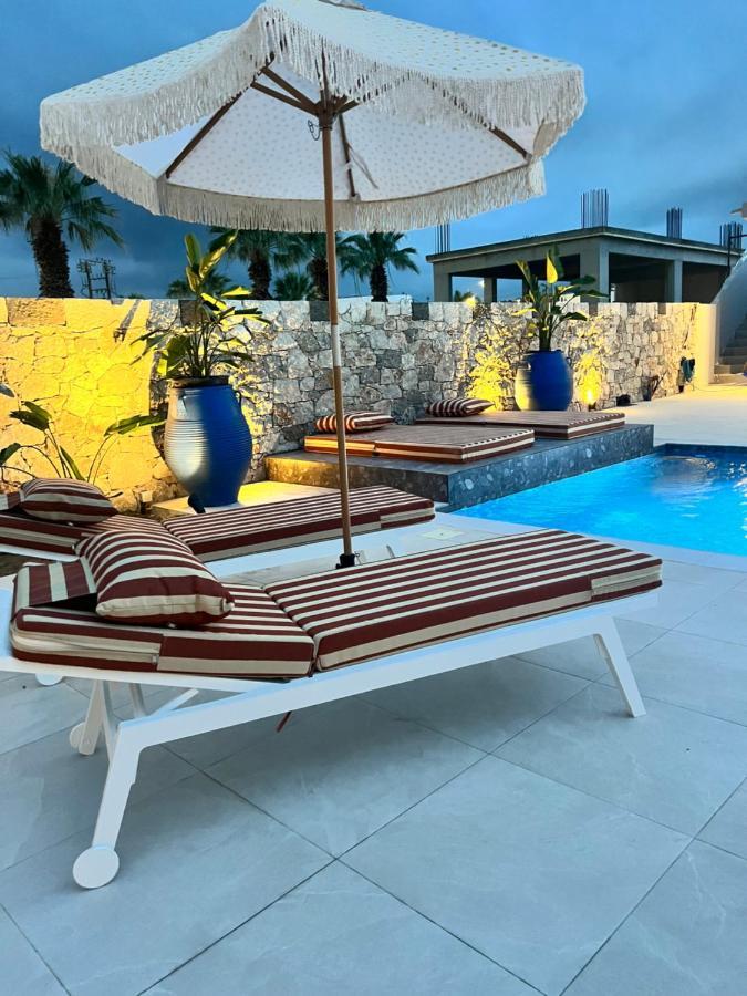 Cora May Central Villa With Private Pool 200M To The Beach Faliraki Esterno foto